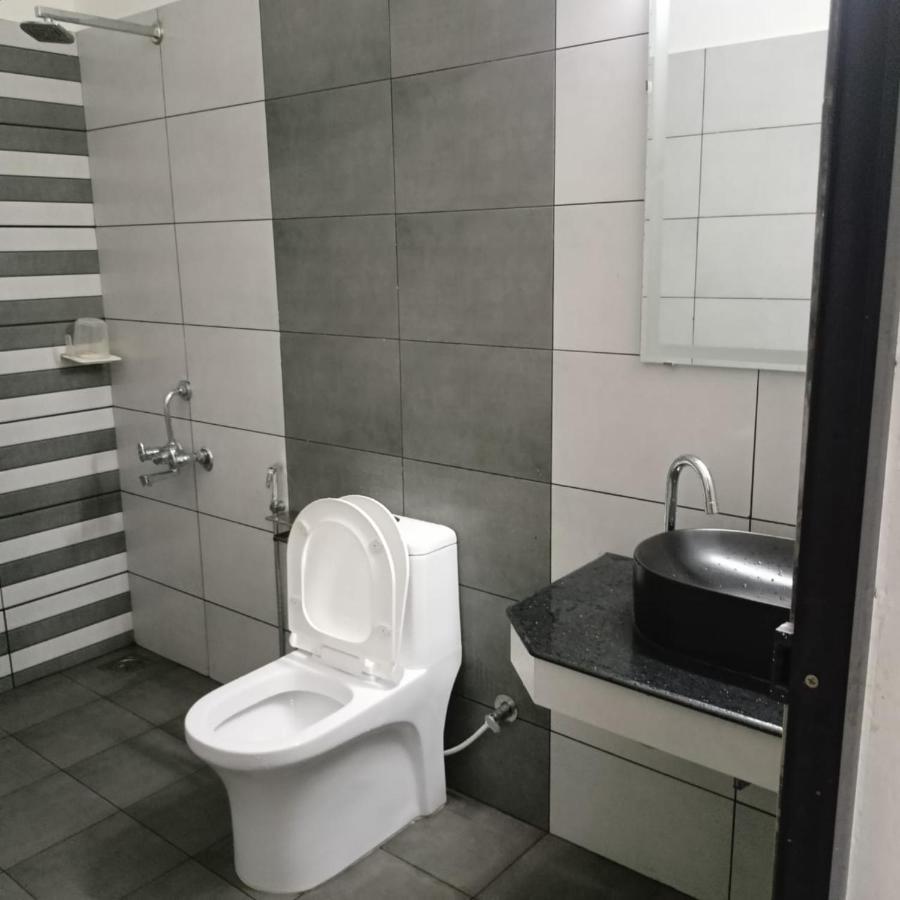Leaf Garden Retreat Apartment วาร์คาลา ภายนอก รูปภาพ